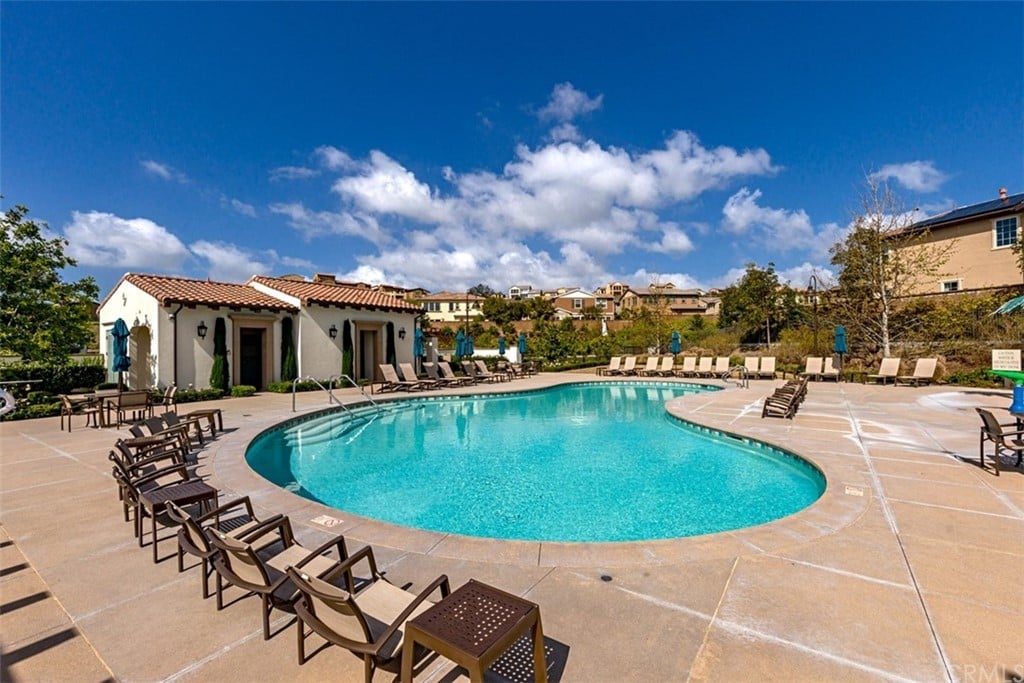 74 Promesa Ave