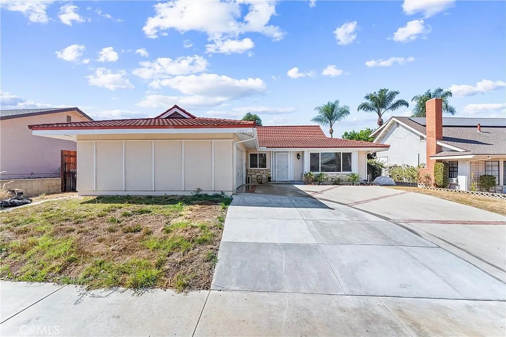 1643 Manor Gate Rd
