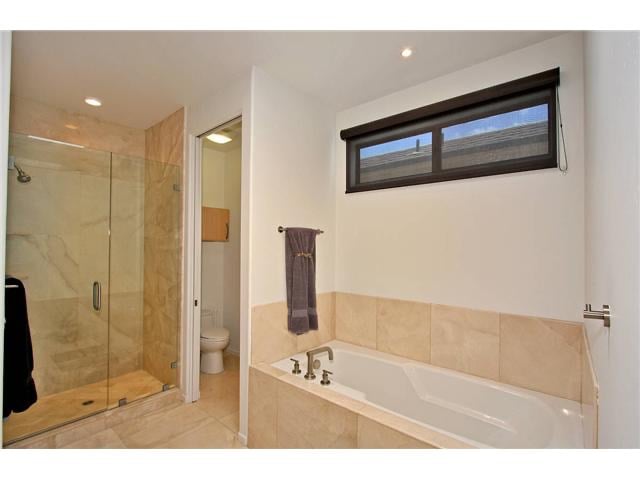 3545 Ocean Front Walk 