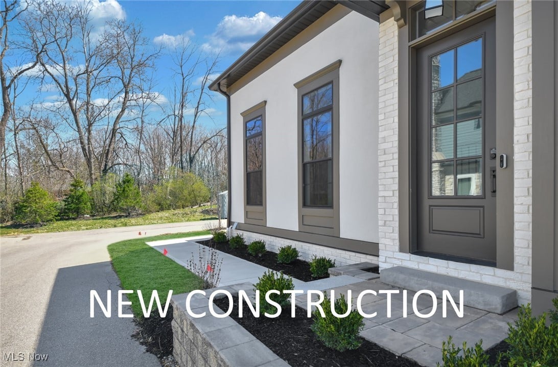 104 Woodridge Ln
