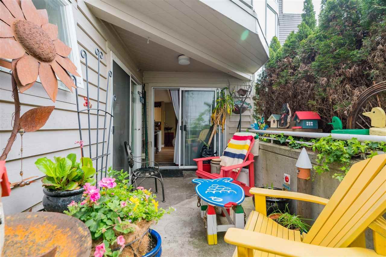 2815 Yew St, #101