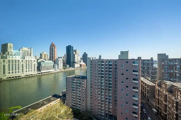 531 Main Street Unit: 1916