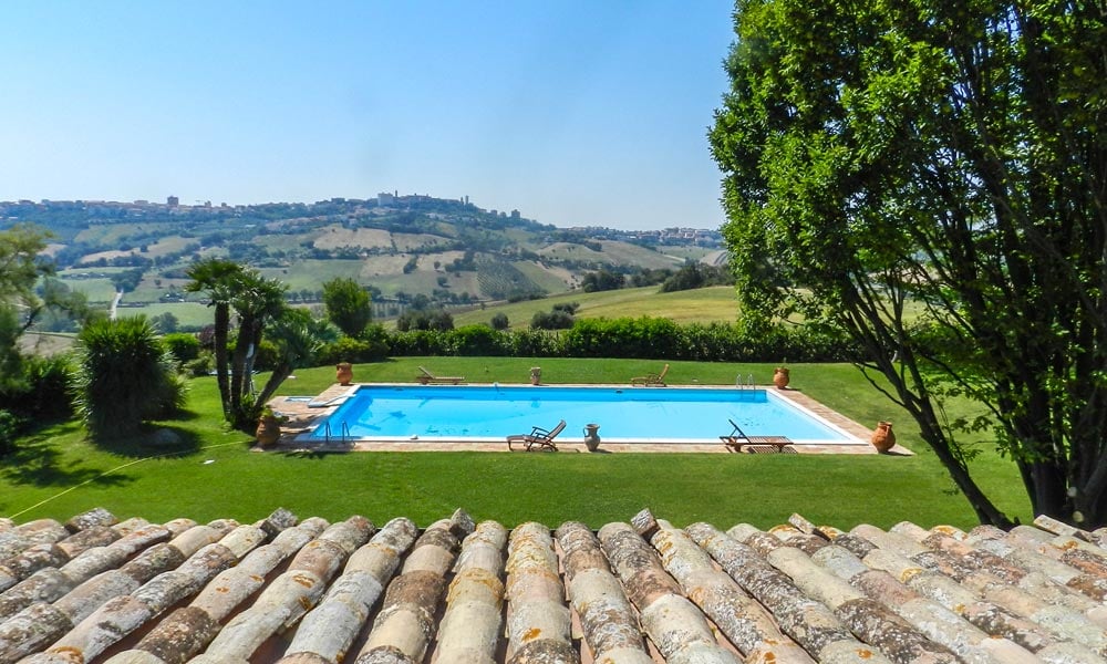 Authentic Villa with Panoramic Terrace and Pool 