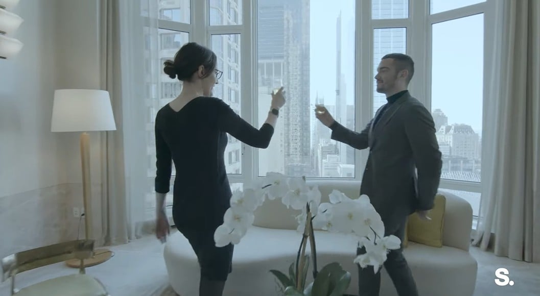 Getting Ready for a New York City Night at 30 Park Place, #42E | 30 Park Place, 42E