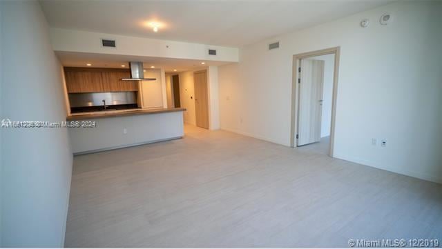 1000 Brickell Plz Unit 4905