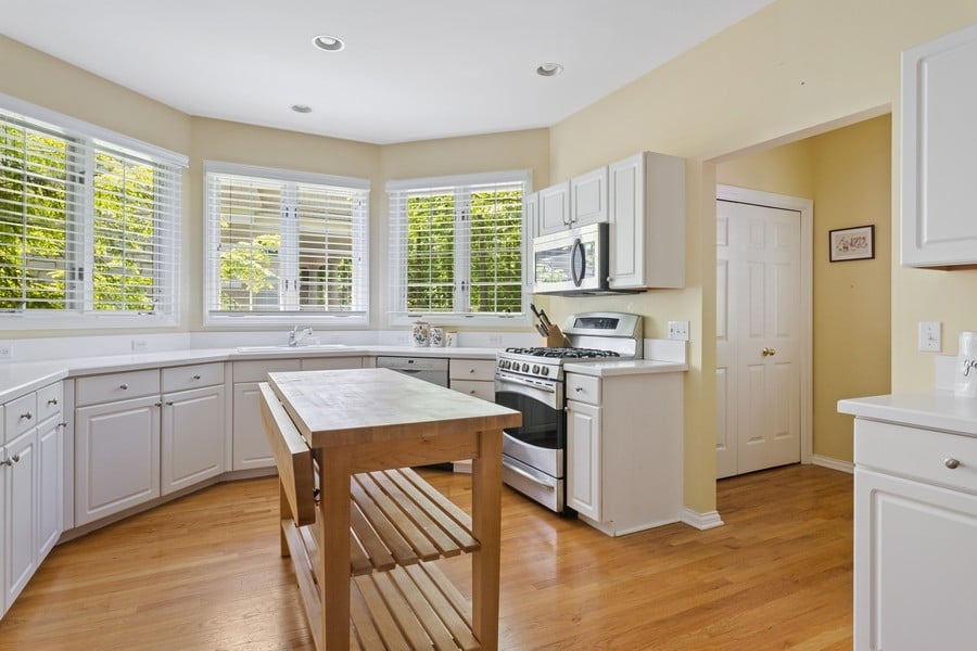 Charming Forest Beach Cottage Home 