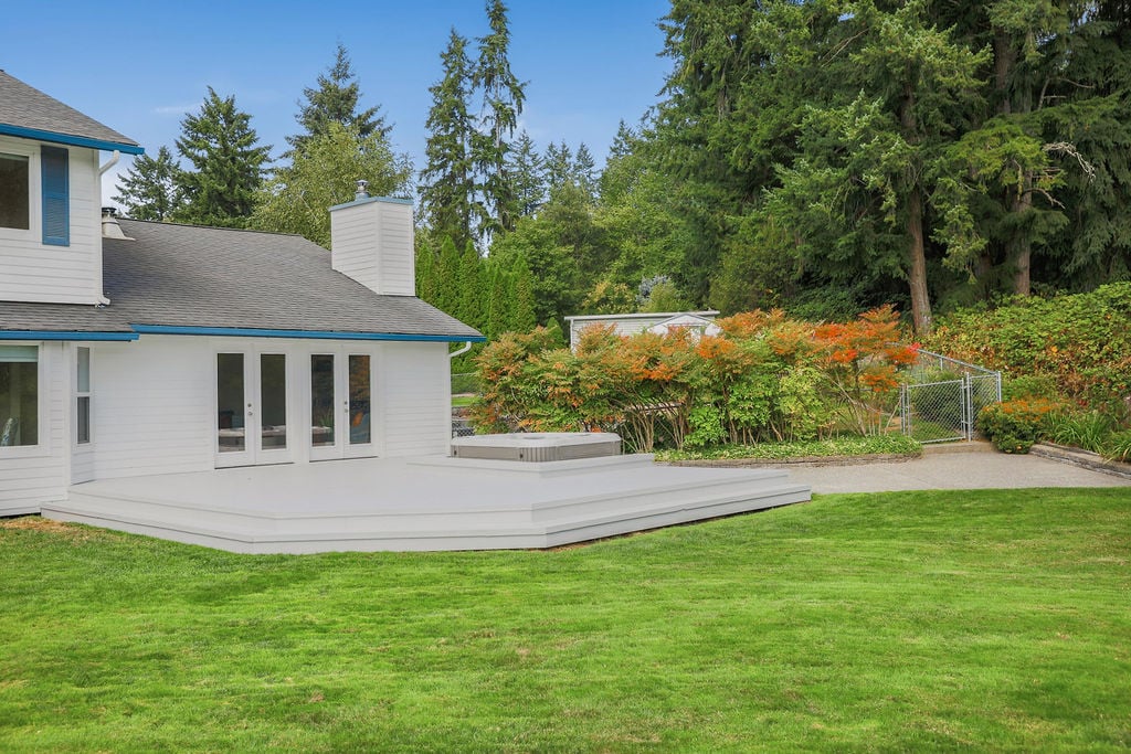 3055 NW Colonial Lane