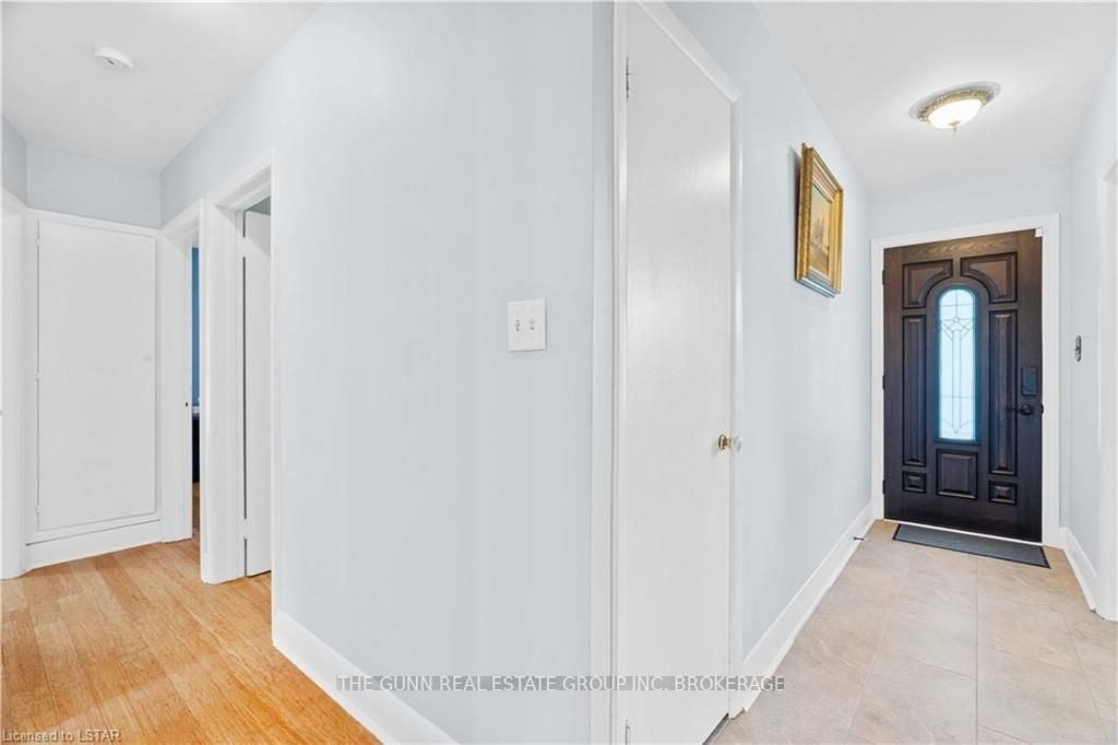 382 Colville Blvd