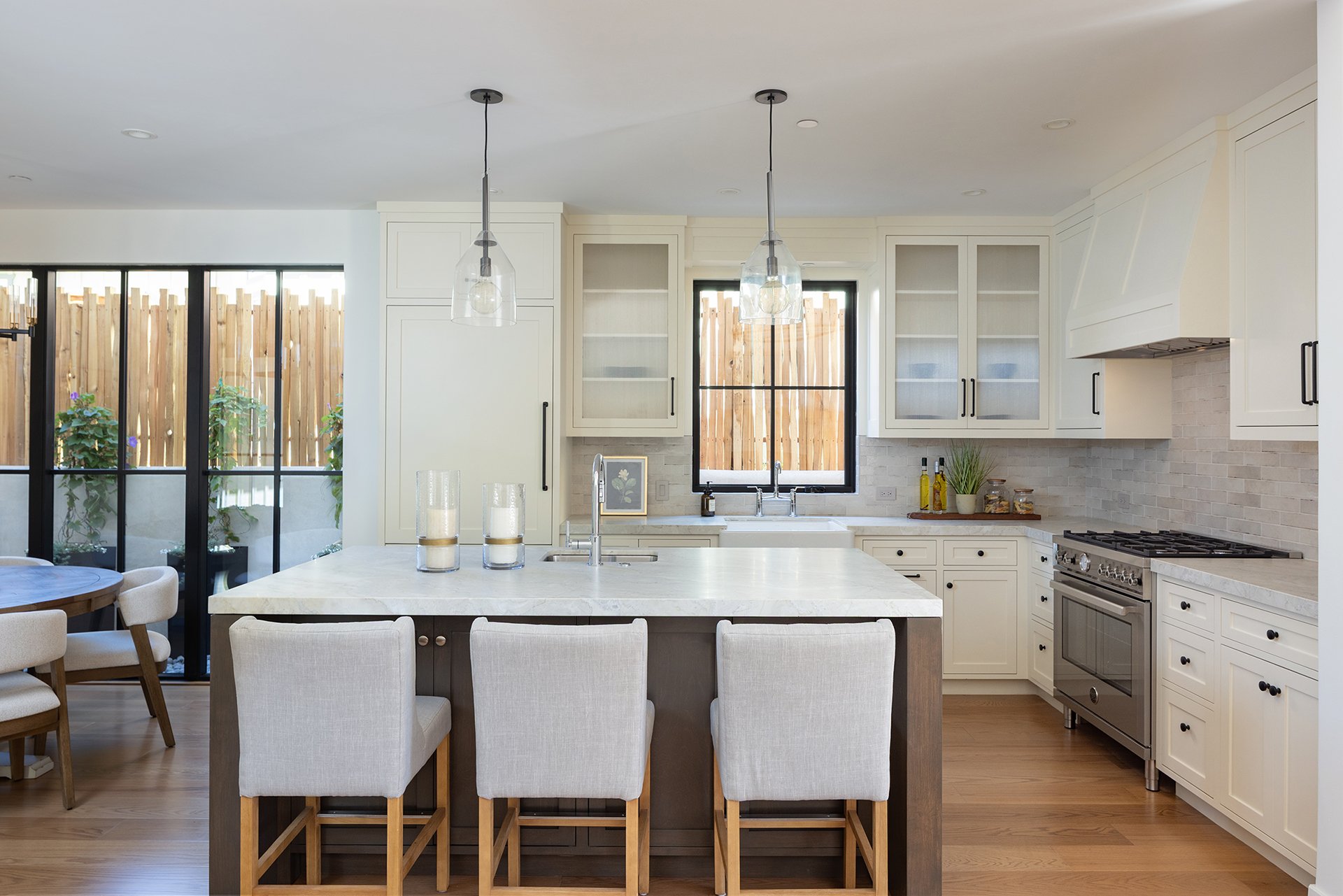 Modern Carmel Haven - Mission 5NW of Santa Lucia