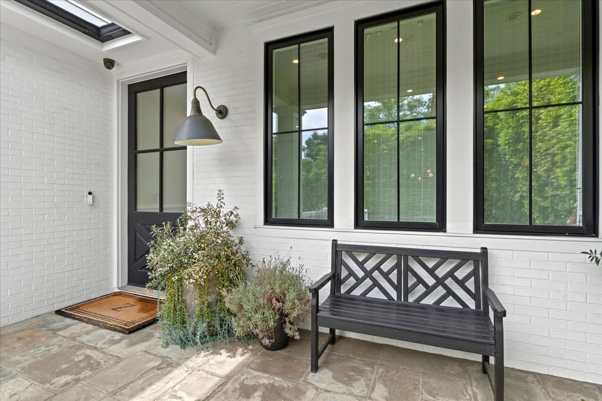 5 ★ 5 En Suite Luxe Stunner in Studio City
