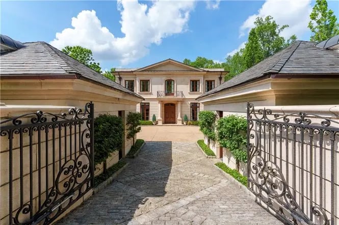 225 Paces Ferry Rd NW