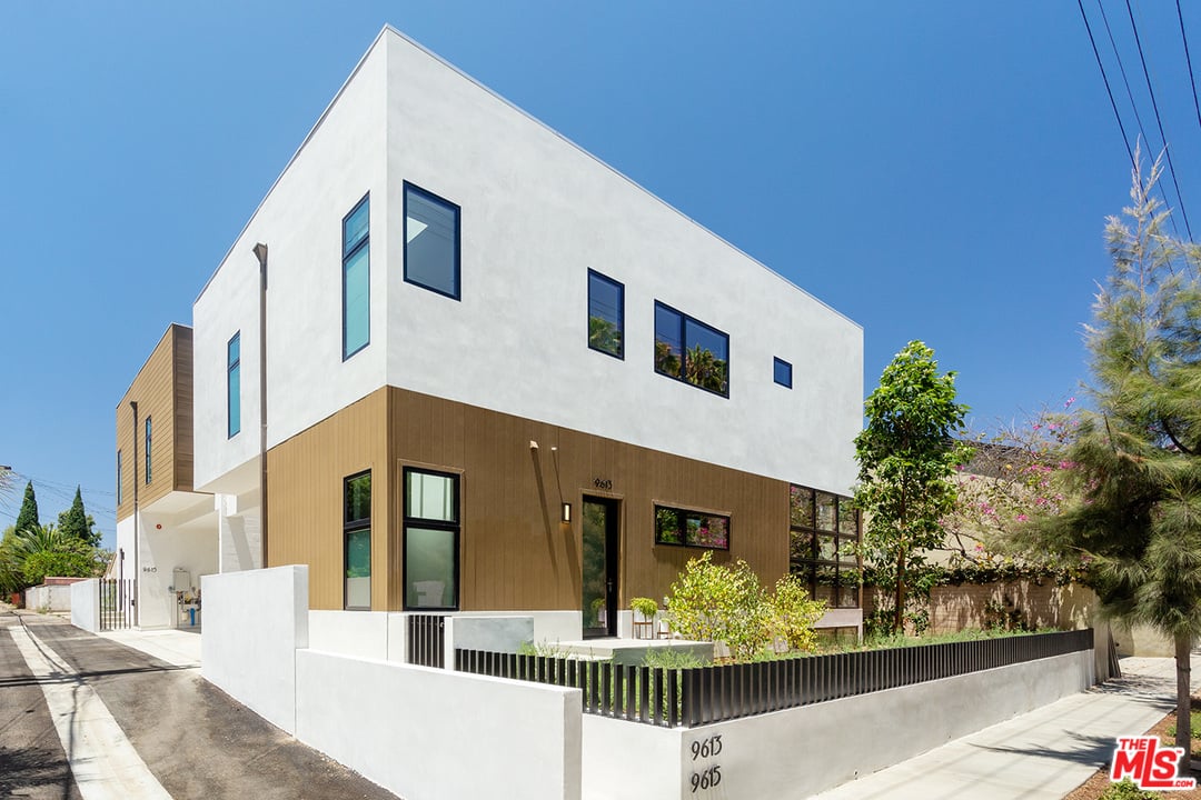 9613 Lucerne Ave