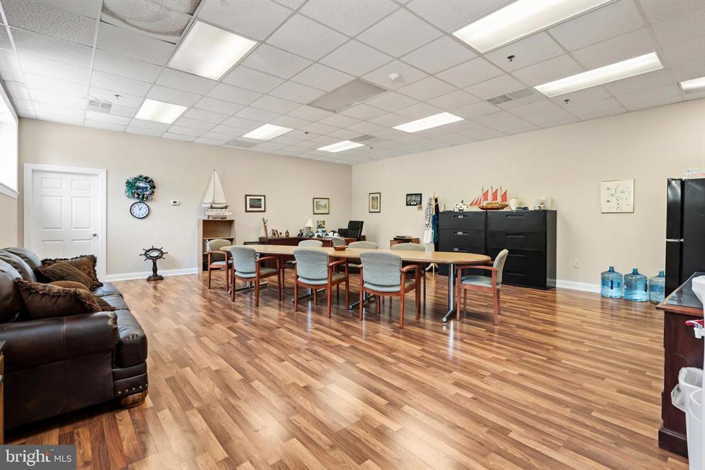360 Fairview Ave