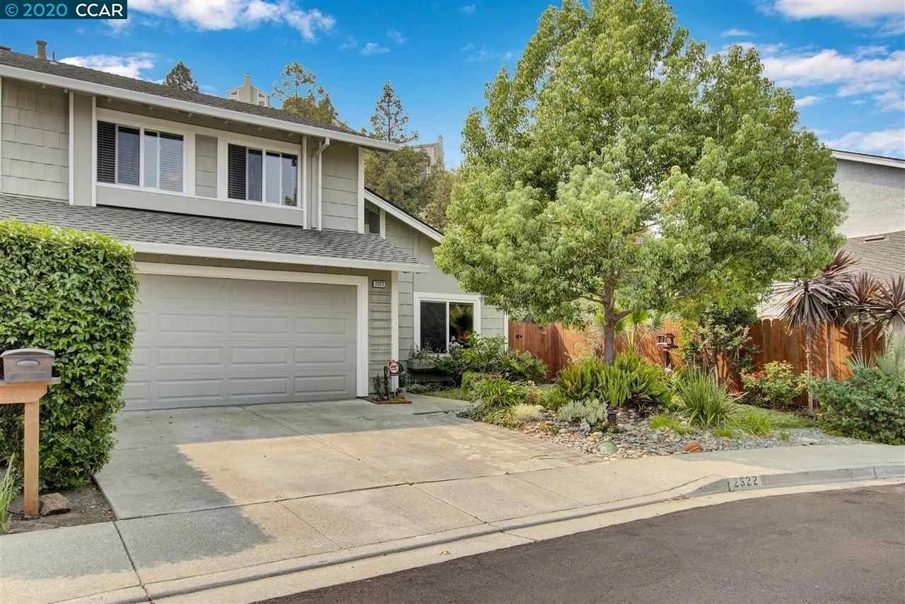 2322 New Lake Pl