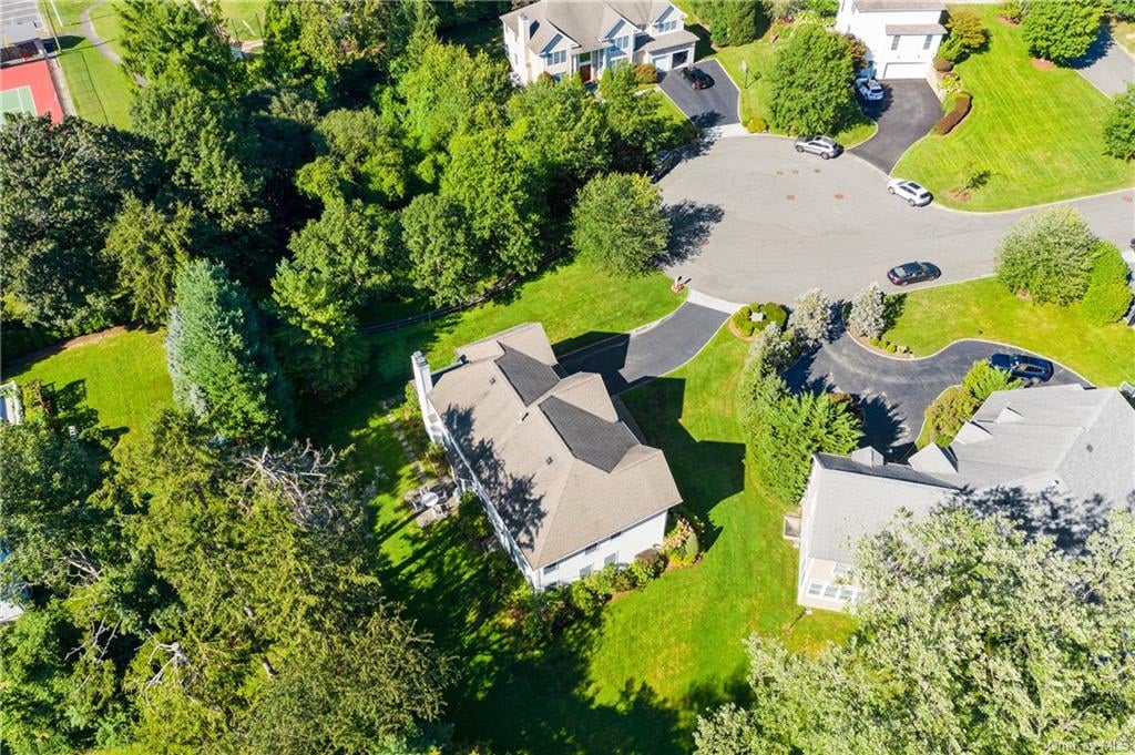 2 Red Roof Drive