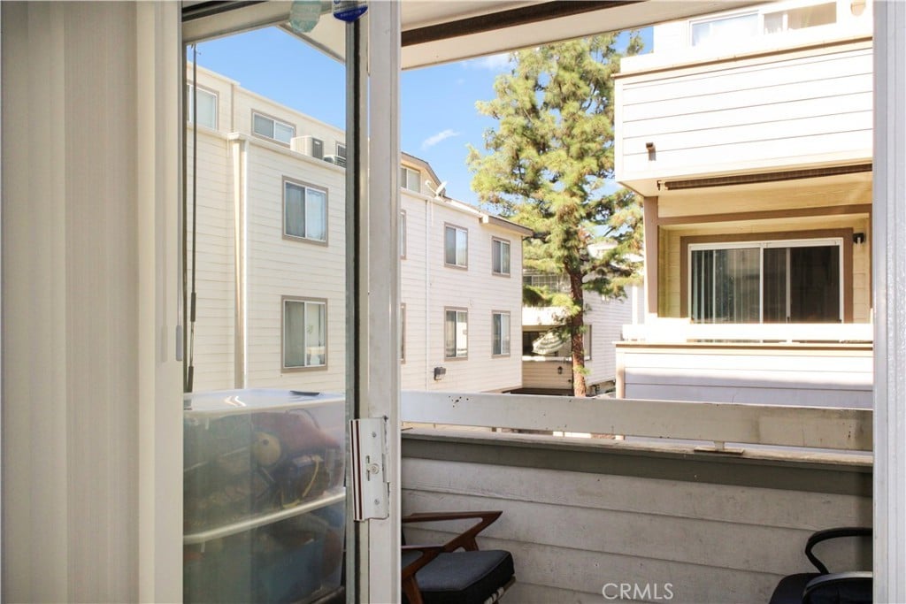 11150 Glenoaks Blvd #97