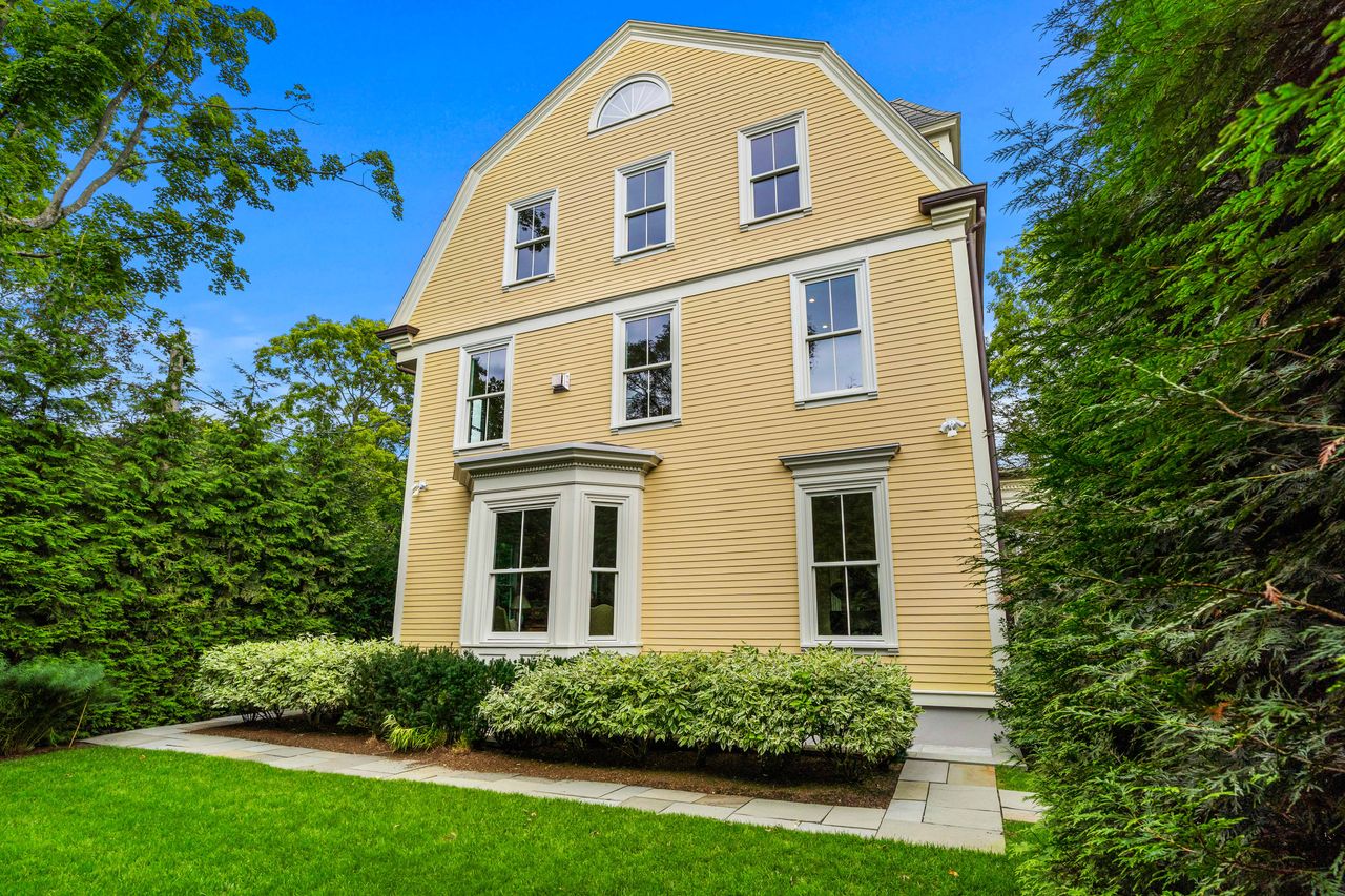 Grand Victorian