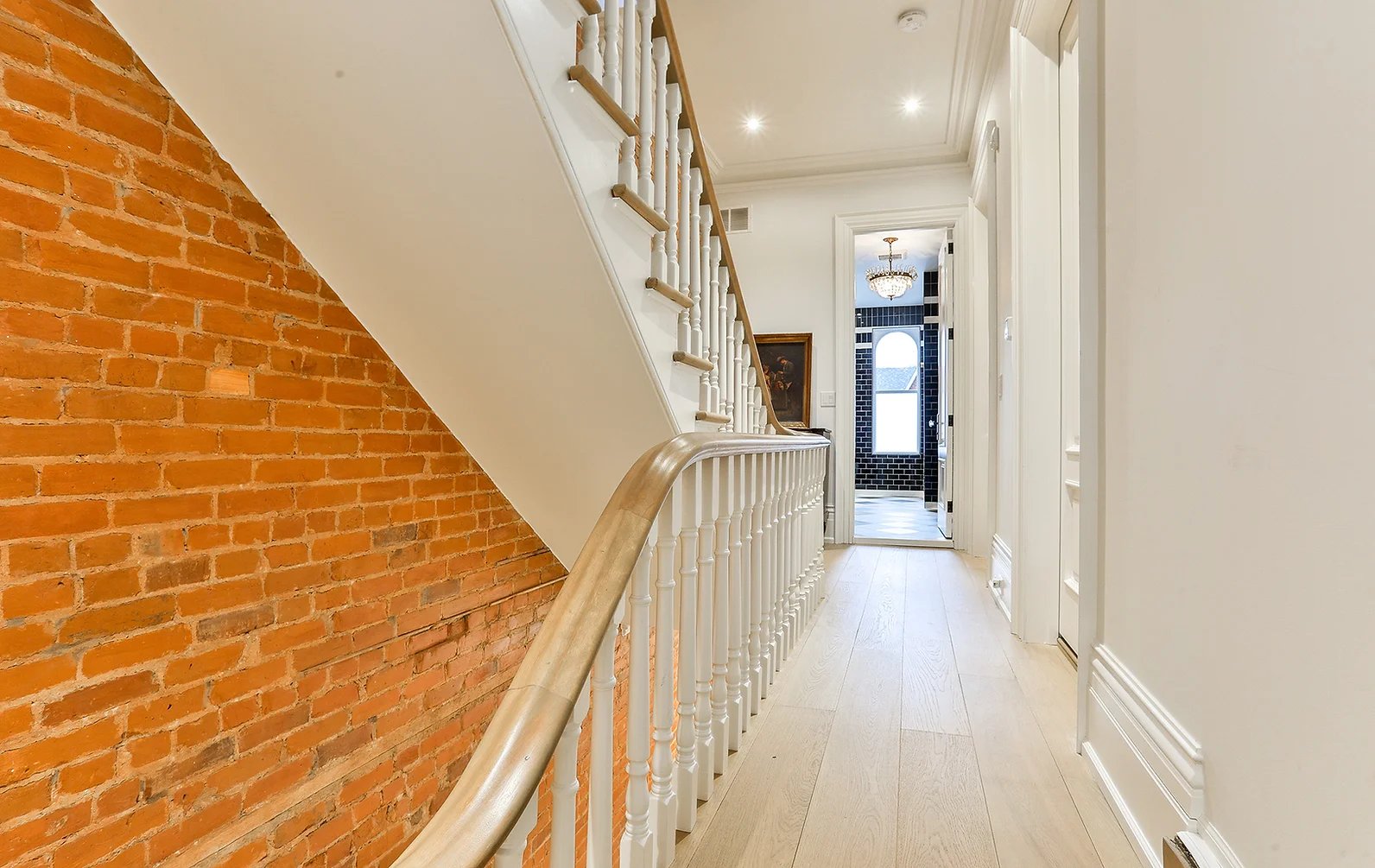 38 Beaconsfield Ave 
