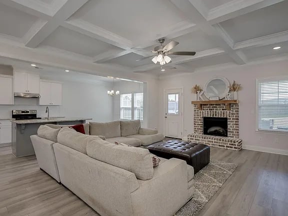 3583 Hilltop Trl