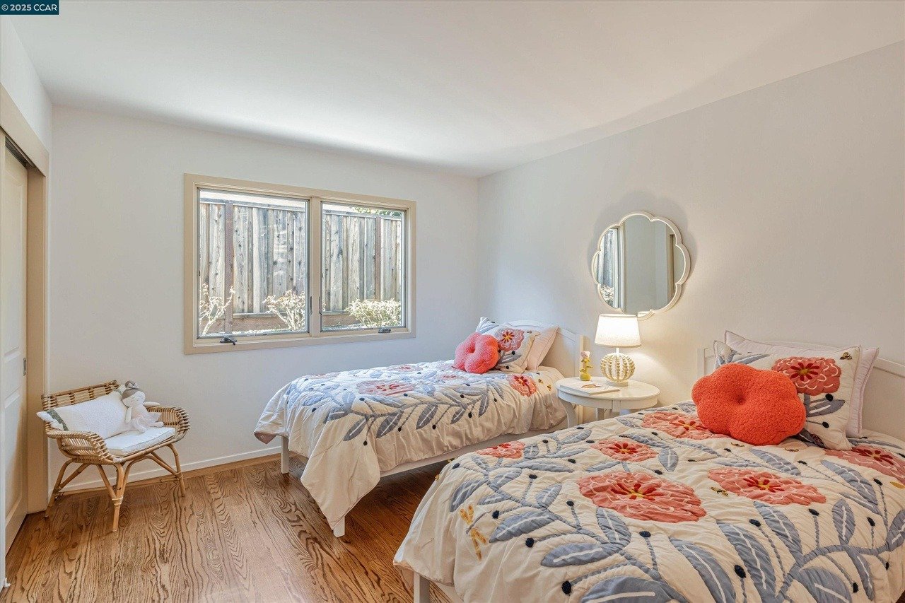 74 Warfield Dr