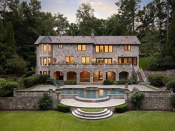 1919 River Forest Rd NW