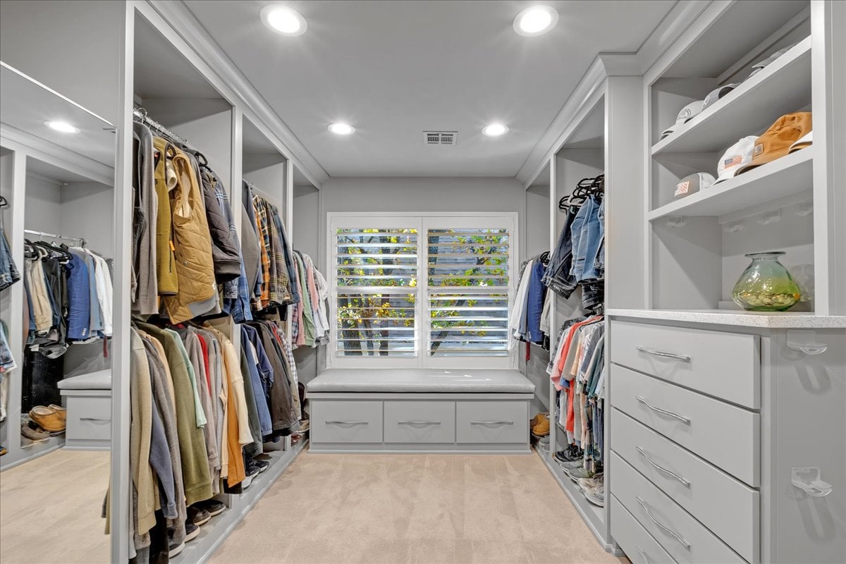 Luxury Living in Bixby, Oklahoma: A Premier Estate in Devonshire at Graystone Represented by Philip Shain of The Agency Tulsa - Wyatt Poindexter - The Agency