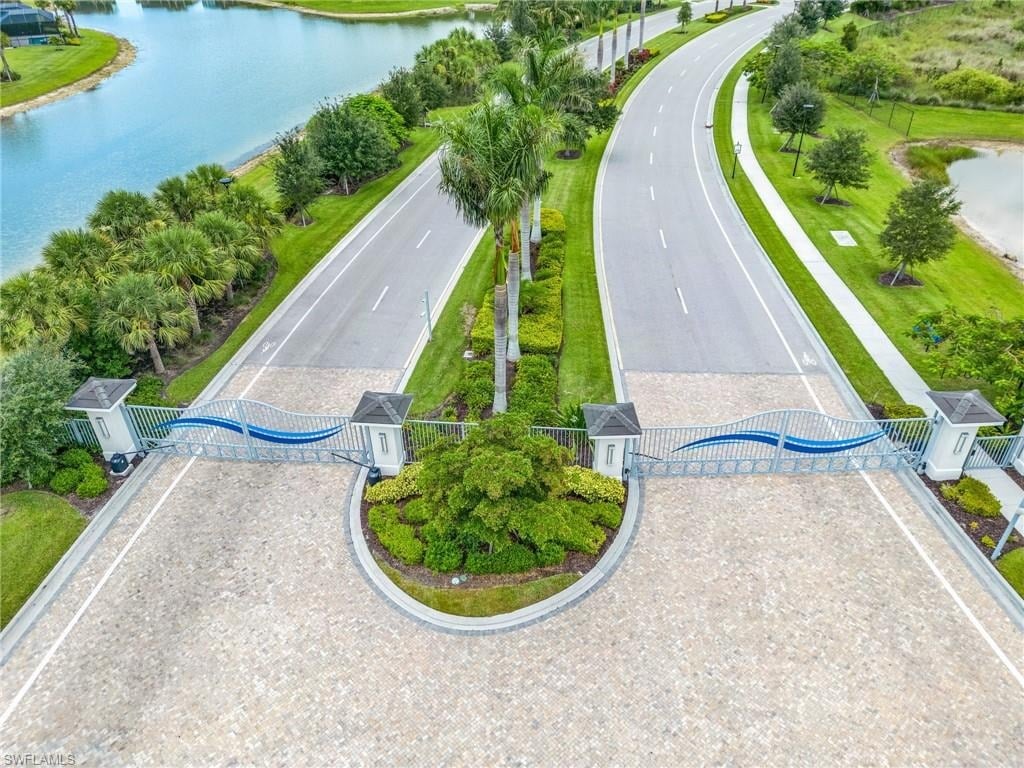 14392 Blue Bay Cir
