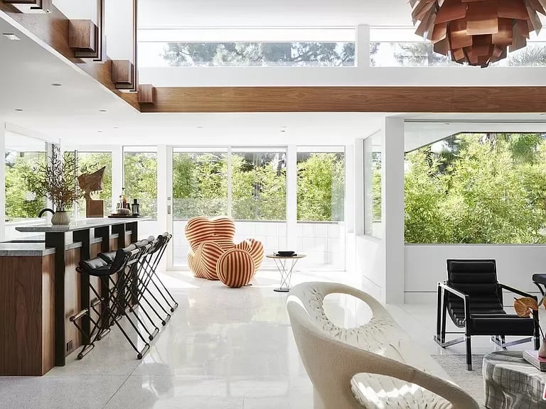 Eminence Ridge