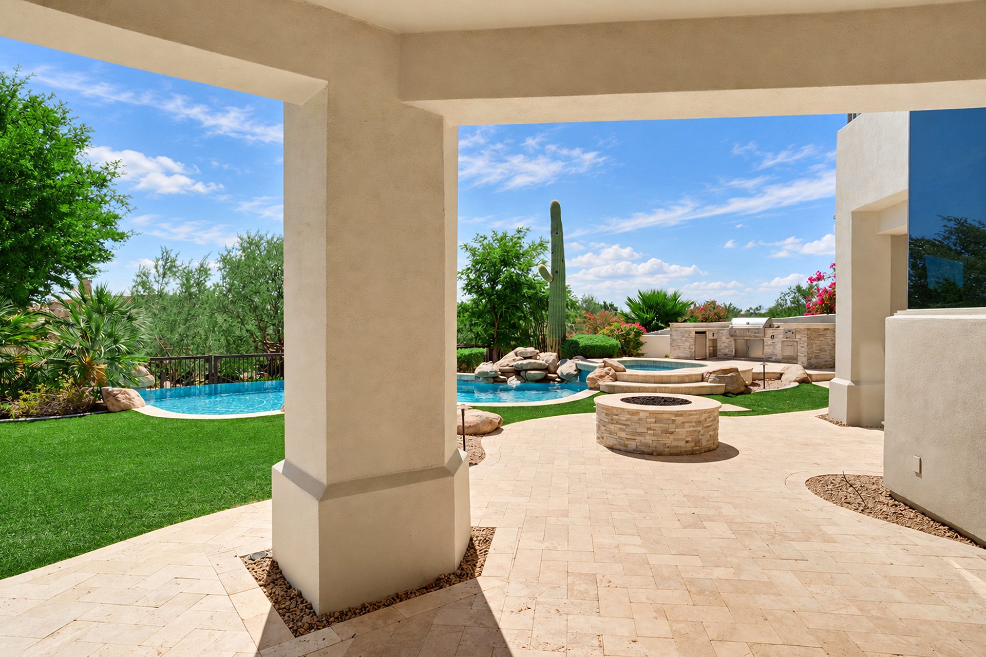 13647 E WINDROSE Drive