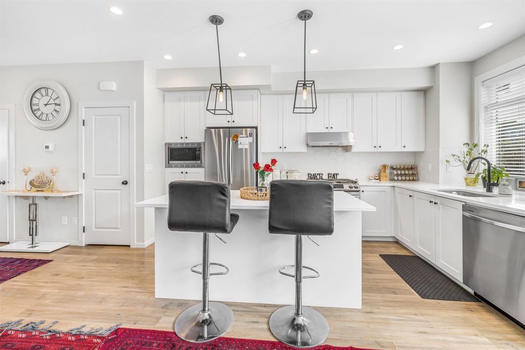 17557 100 Ave, #32
