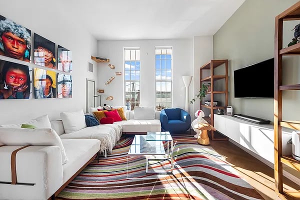 184 Kent Avenue B611