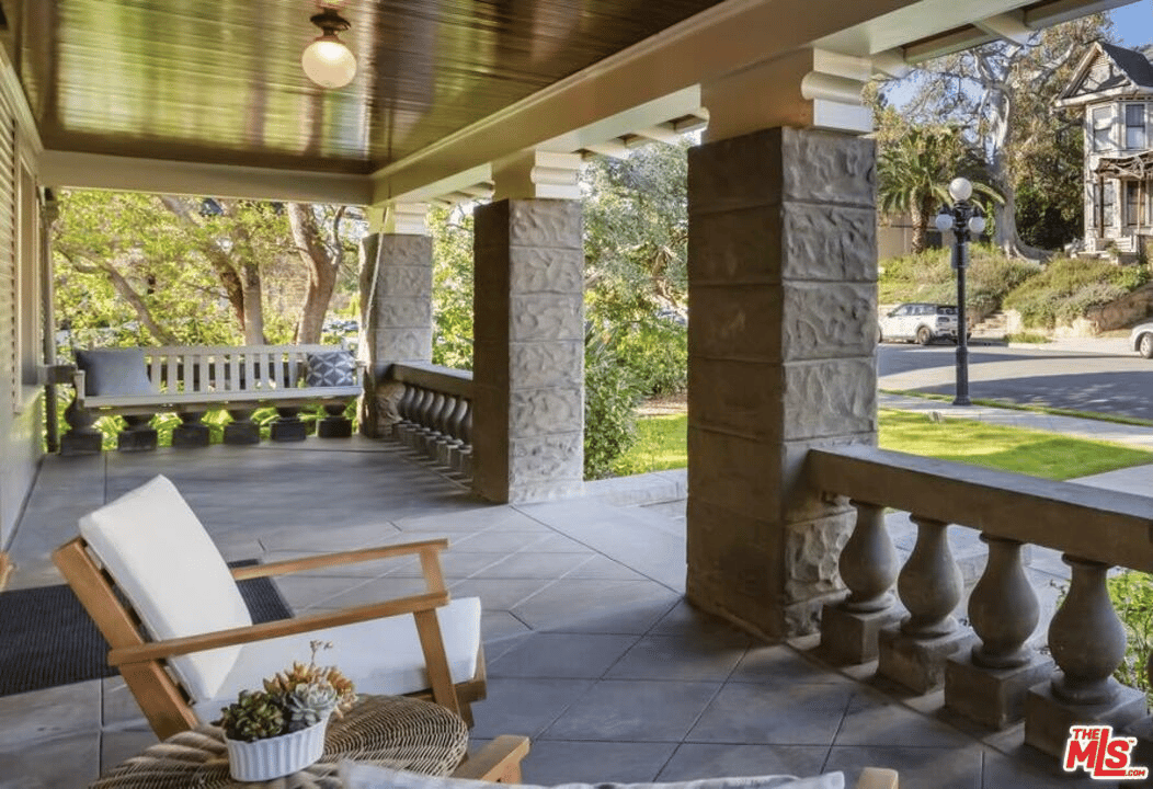 Angeleno Heights Craftsman - The Thomas House