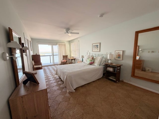 1104 West Ave