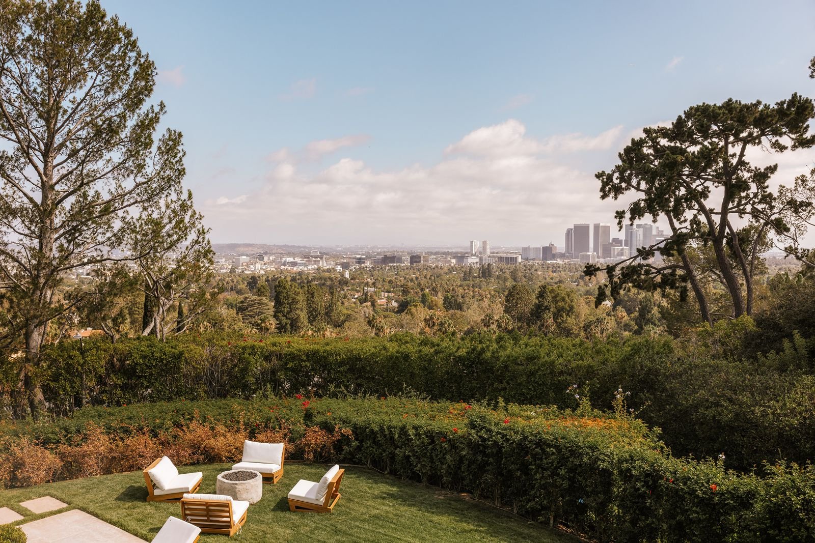1122 La Altura Rd, Beverly Hills