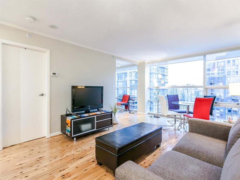 1050 Burrard St, #1409