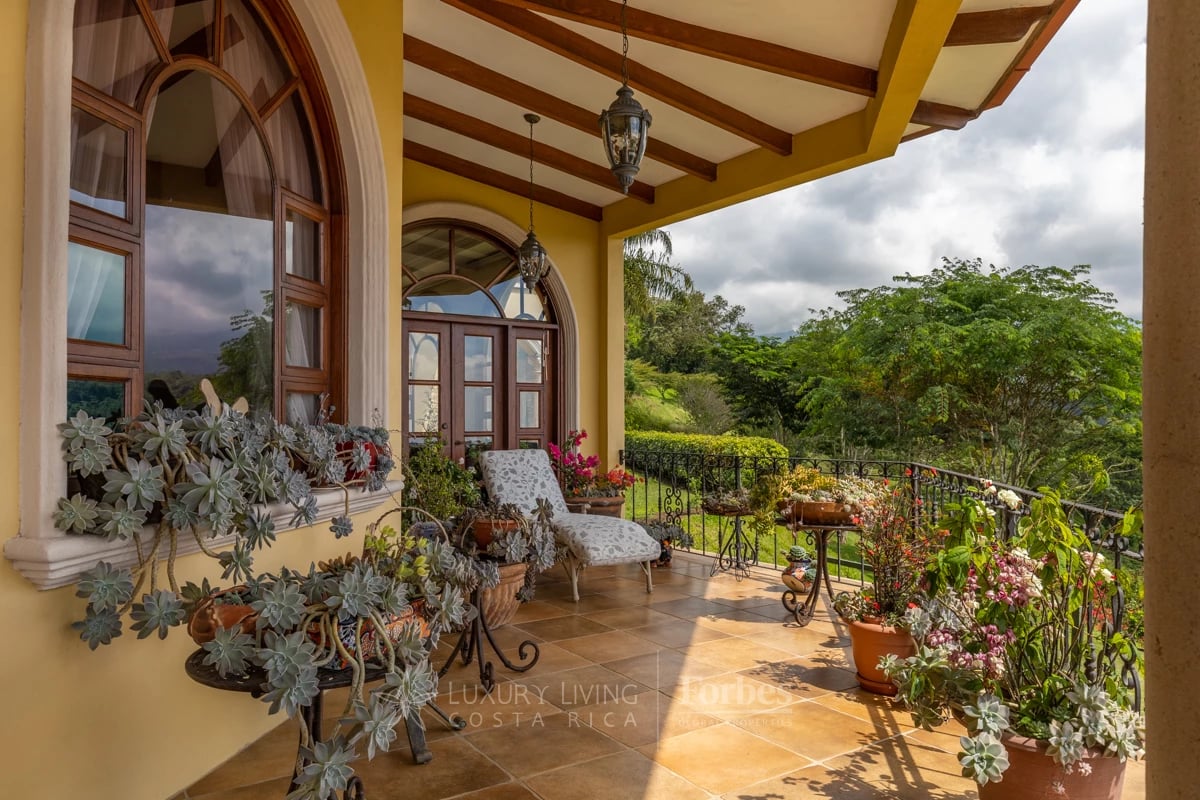20090 - Luxurious Coffee Estate for Sale in the Mountains of Alajuela