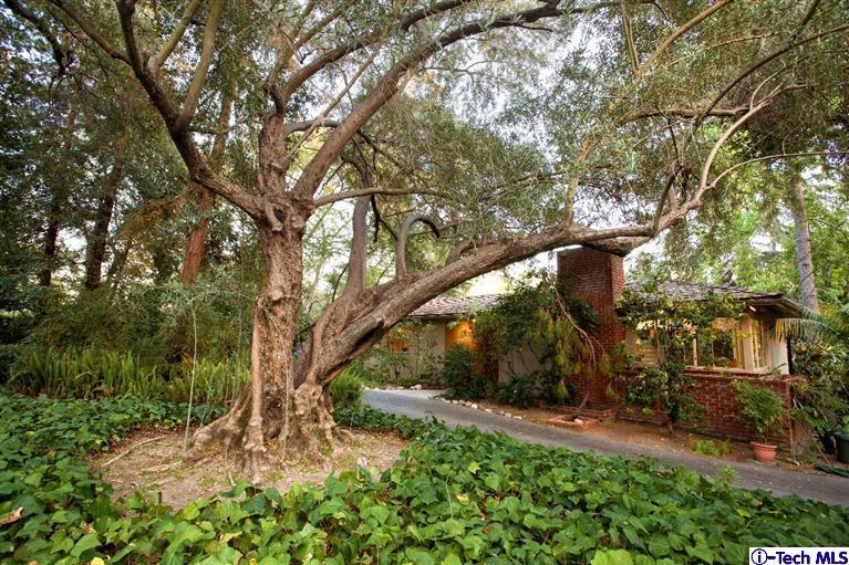 800 Fairfield Circle