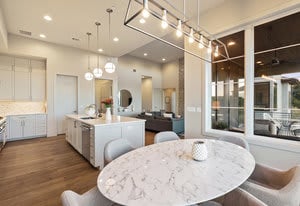 7328 Vista Mountain