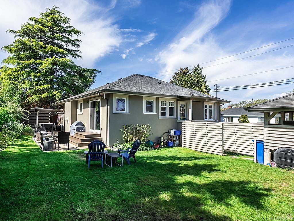 687 Island Rd