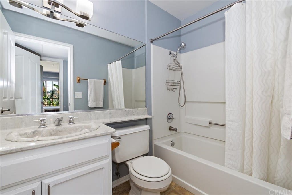 4760 TEMPLETON Street Unit 3329