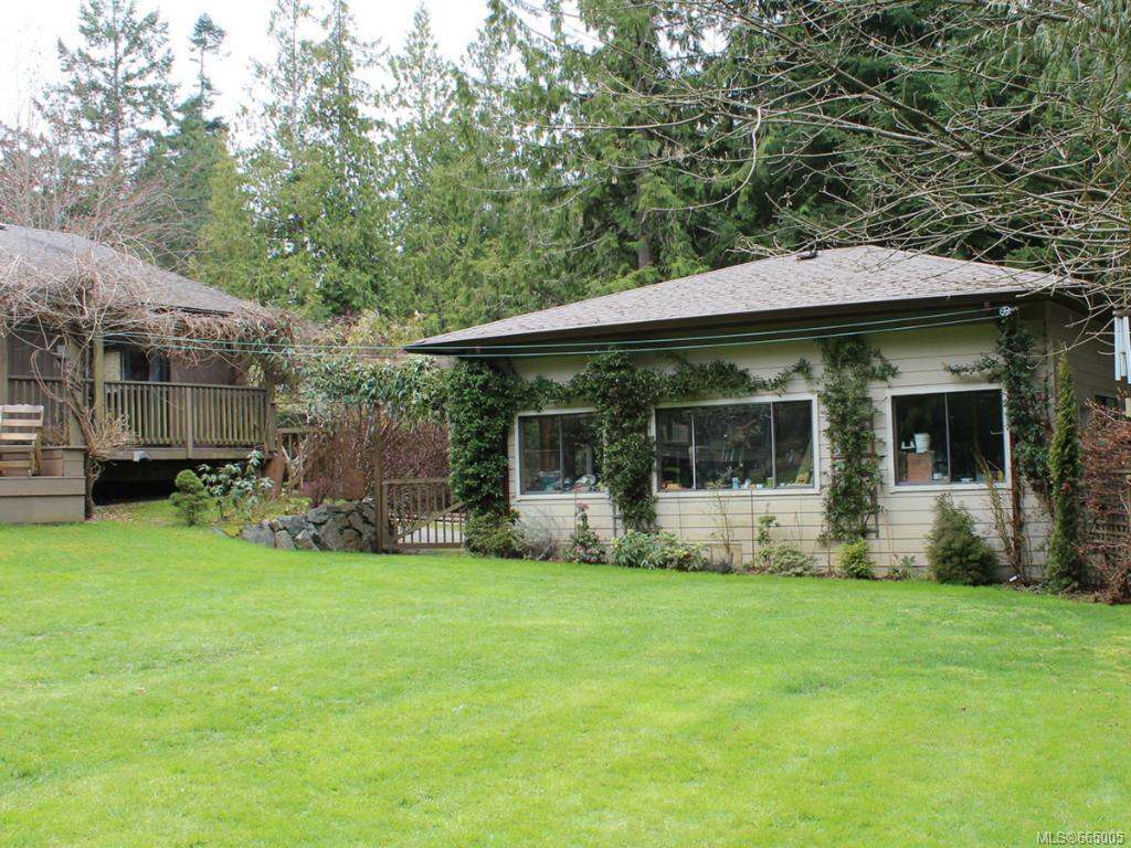 1032 Readings Dr, North Saanich