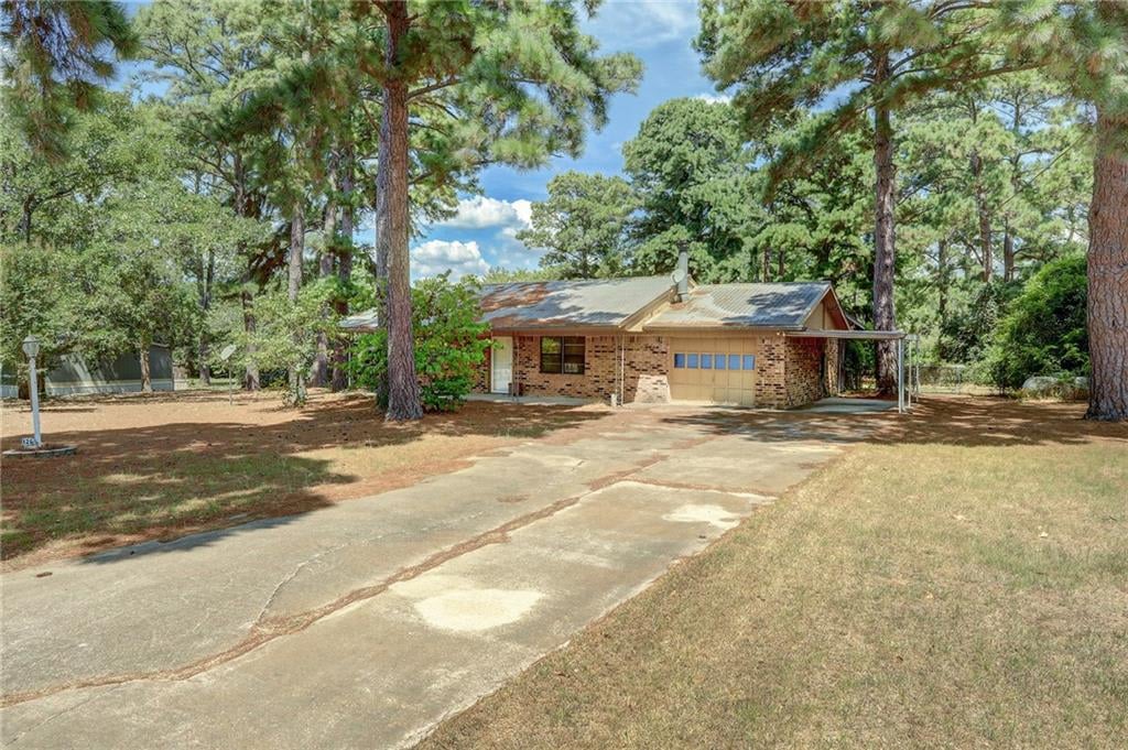 126 Green Valley Dr