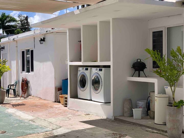 Beach House Apt 9 • 1BR + Sofa Bed • Full Kitchen - Airbnb