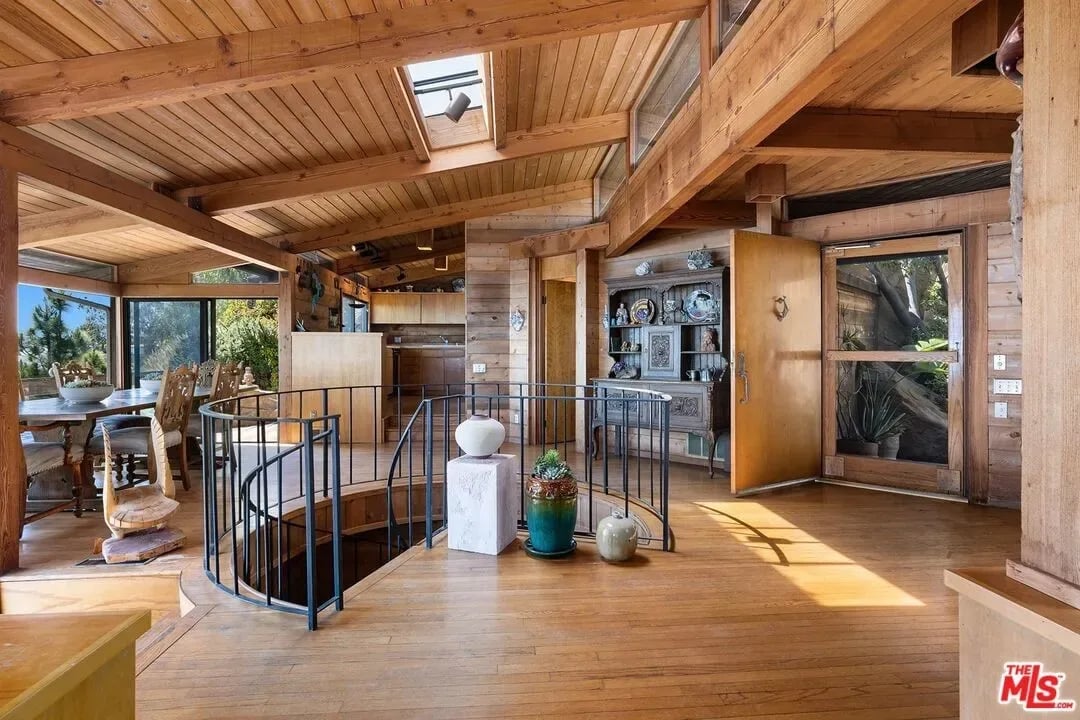 Rustic Malibu Mid Century, Architect Doug Rucker