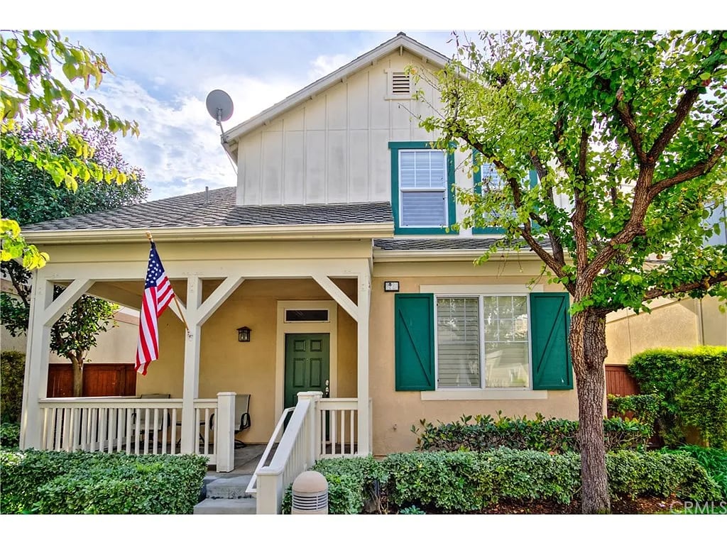 22 Nantucket Ln