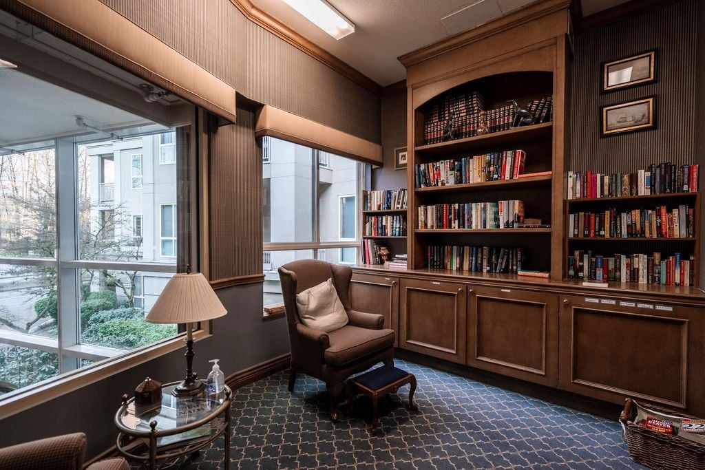 3098 Guildford Wy, #426