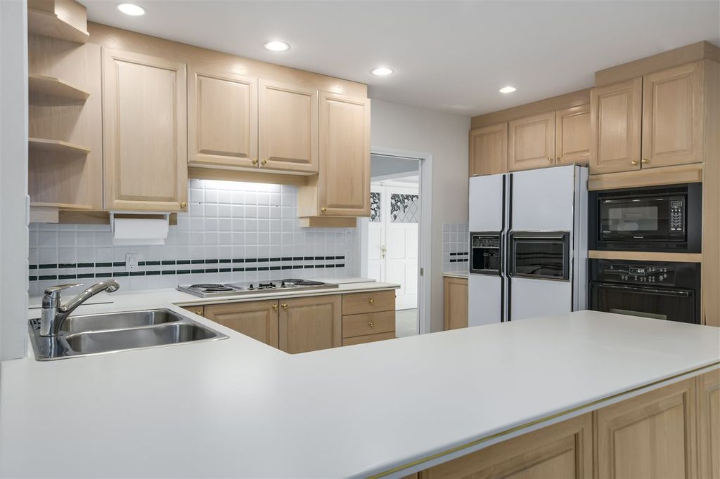 5229 Sonora Dr