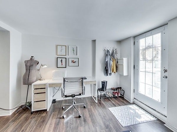 39 Pendrith Street Lower, Toronto W02 Unit: Lower