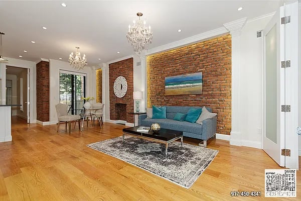 713 Lexington Avenue