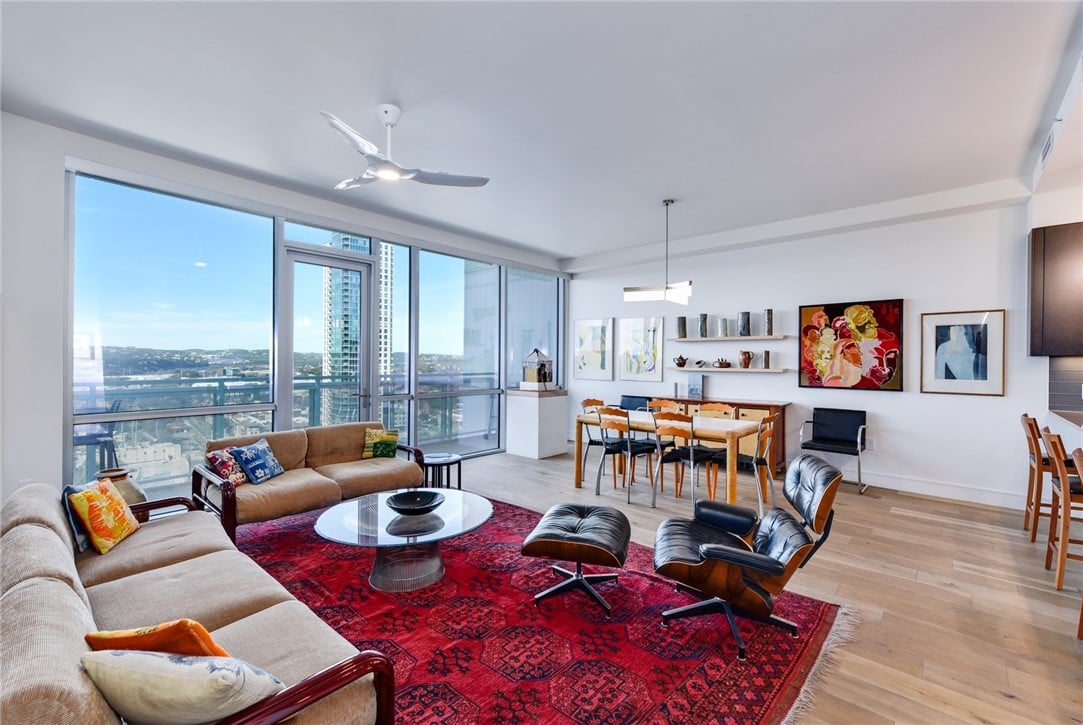 222 West Ave #2106